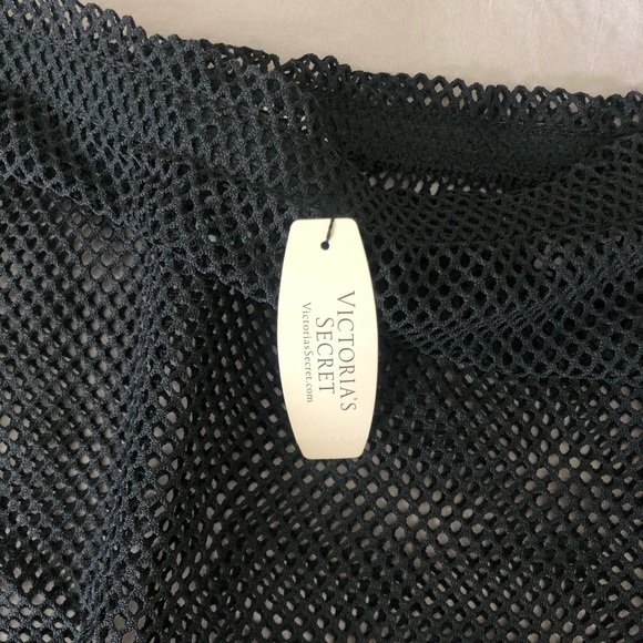 Cover up - Picture 2 of 3